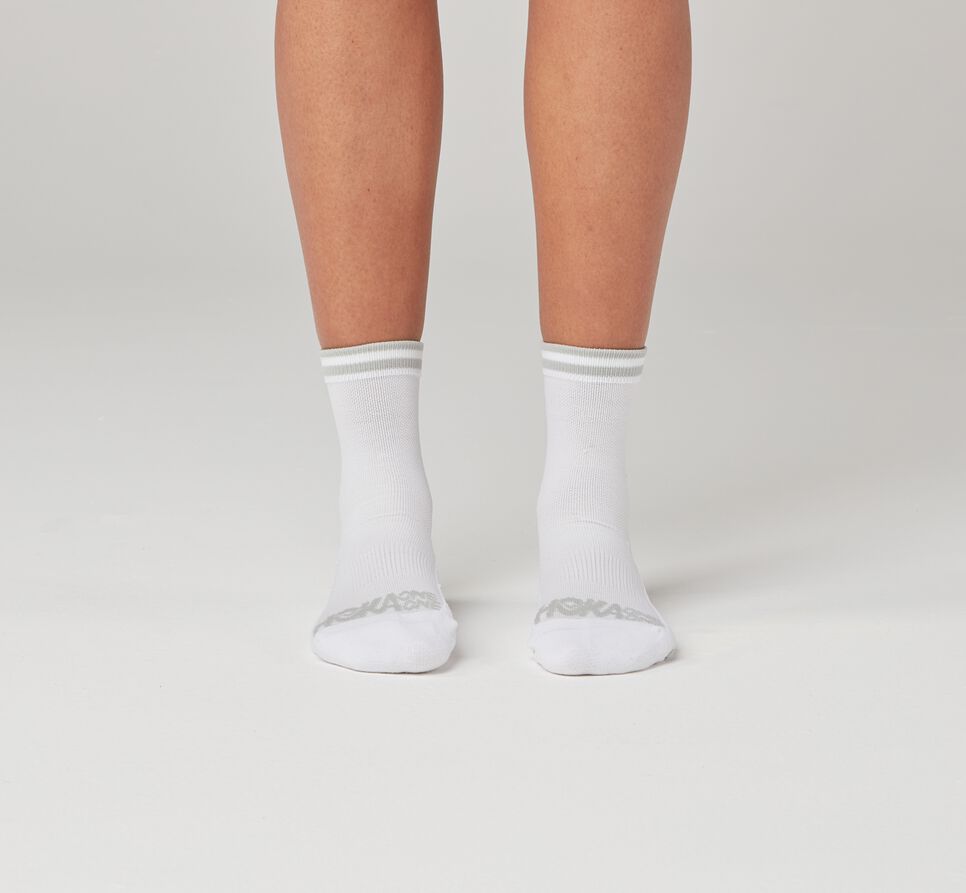 All Gender Hoka One One Performance Crew Socks White | KDNBQP435