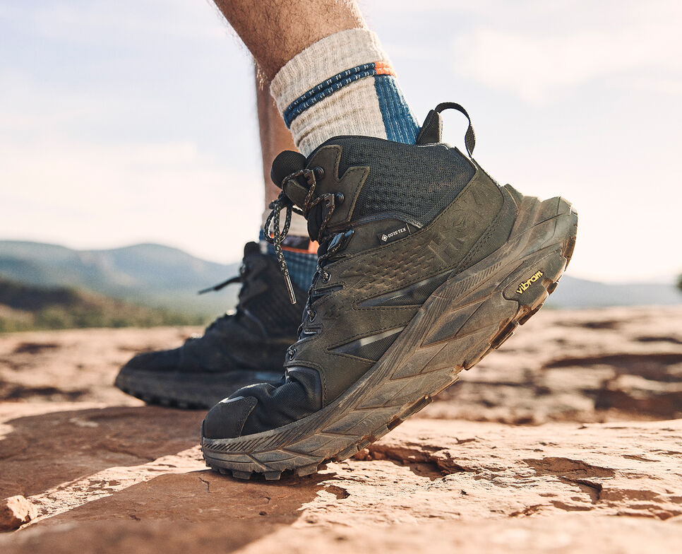 Men's Hoka One One Anacapa Mid GORE-TEX Hiking Boots Black / Black | ECZWFN290