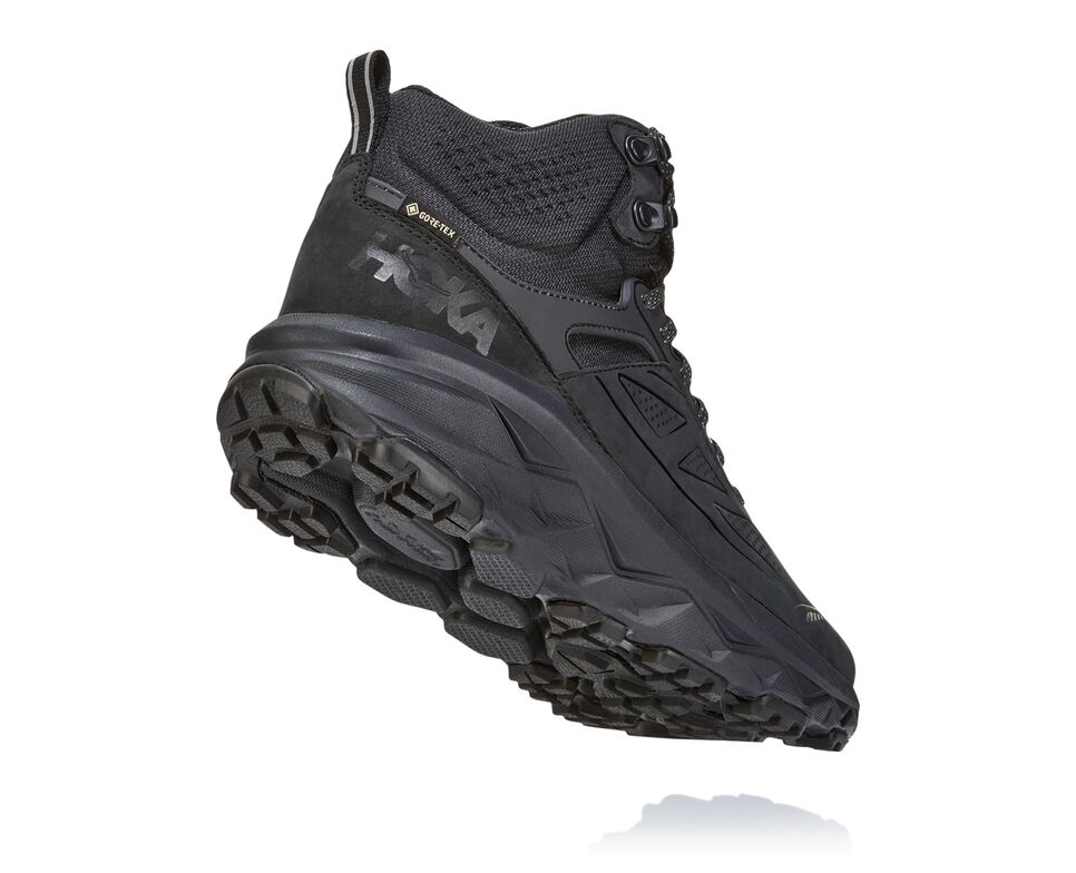 Men's Hoka One One Challenger Mid GORE-TEX Walking Shoes Black | WLXIUE609