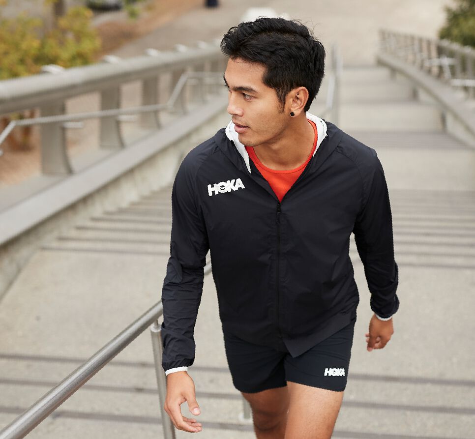 Men's Hoka One One Full-Zip Wind Jackets Black | IPWVLD625