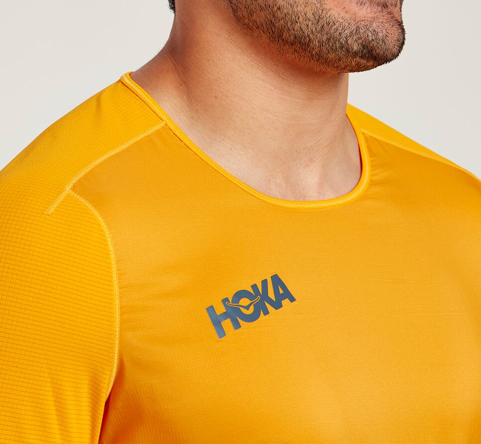 Men's Hoka One One Slim Fit Windshirts Saffron | DYGQEM316